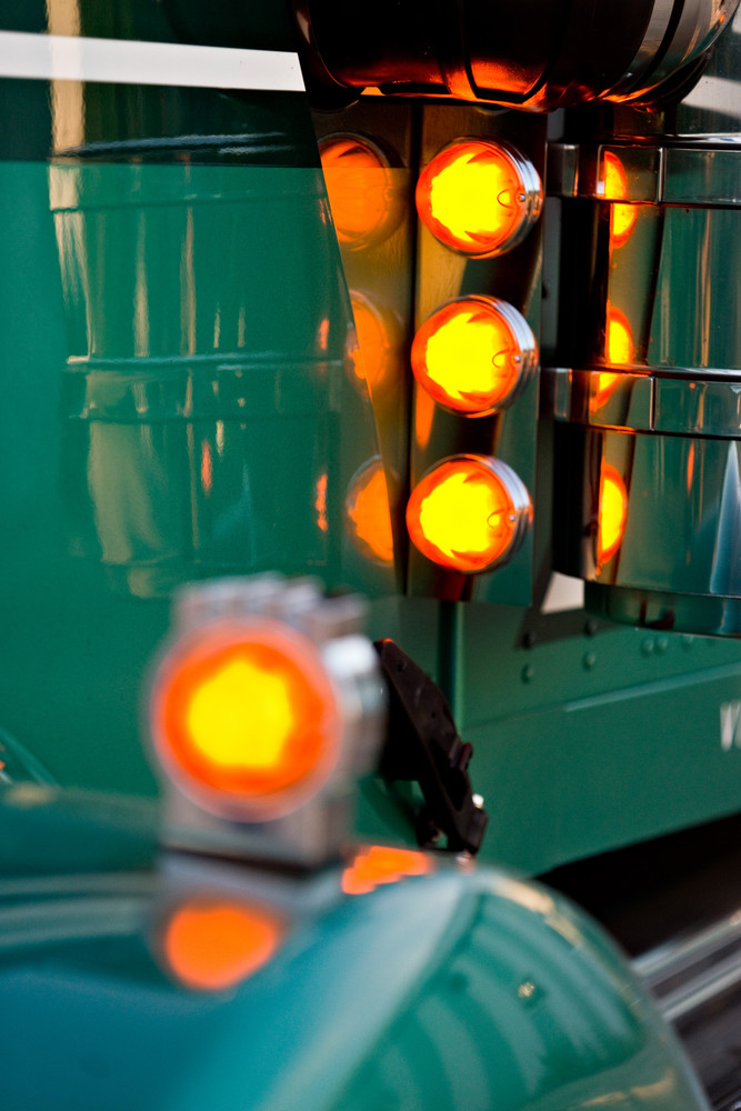 Kenworth Watermelon Air Cleaner Light Bar, Front (15")