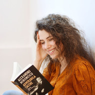 Biblia povestește despre Isus, Sally Lloyd-Jones