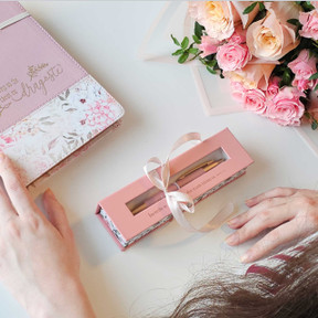 Pachet Cadou: Jurnal: Tot ce faceti sa fie facut cu Dragoste + Pix in Cutie Cadou: Increde-te in Domnul, Stephanus.ro