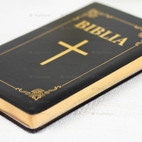 Biblia 073 Cm - Negru, cu Chenar si Cruce - 02 stephanus.ro