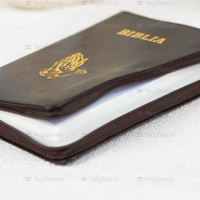 Biblia Sbr Medie - 053 Pf (Cu Maini) - Maro Inchis - 02 stephanus.ro
