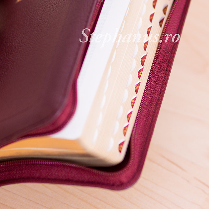 Biblia mică: argintiu+fermoar+index - 01 - stephanus.ro