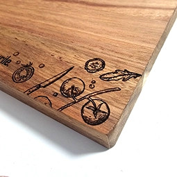 Tocător lemn de salcâm + ascuțitor cutite: Mulțumiți lui Dumnezeu pentru toate lucrurile. - 05 - stephanus.ro