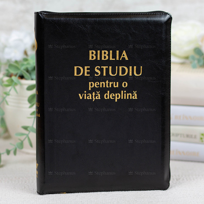 Biblia de studiu pentru o viata deplina - Negru (cu fermoar) - 01 stephans.ro