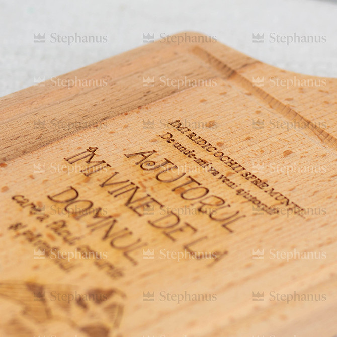 Tocator lemn: Imi ridic ochii spre munti...16x35 cm - 04 stephanus.ro