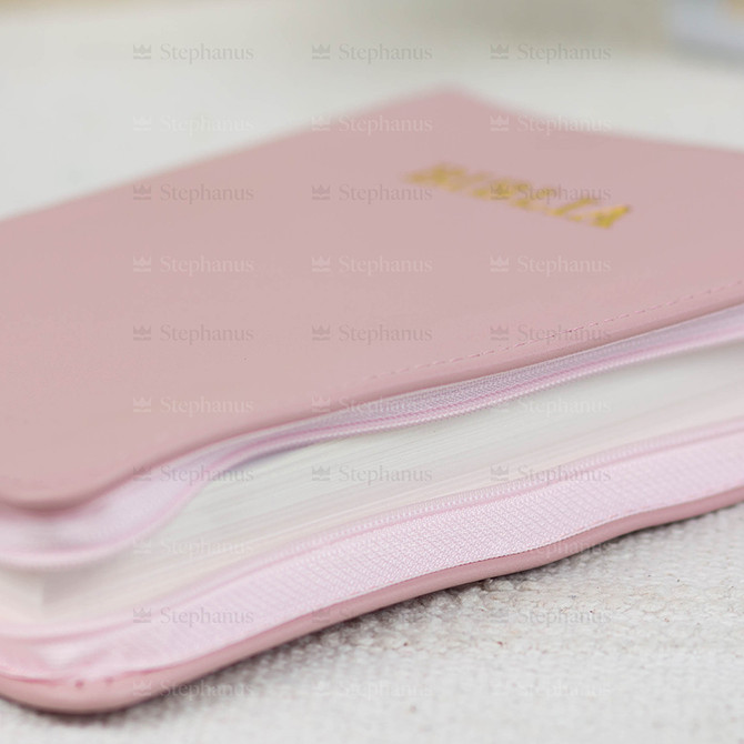 Biblia Medie - 057 Pf (Piele Fermoar) Crem Roz Prafuit 02 - stephanus.ro