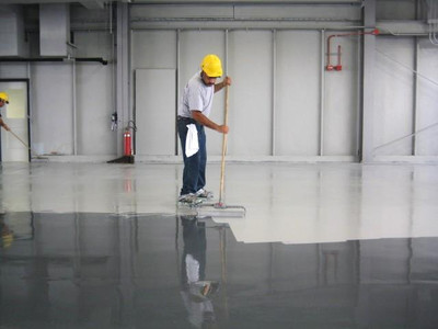  Aircraft Hangar Safety: How To Improve Floor Traction