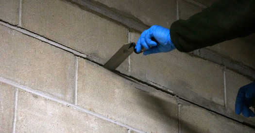 How to Achieve Seamless Vertical Wall Protection