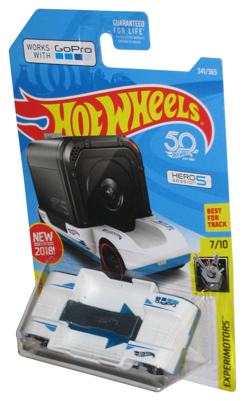 Hot Wheels Experimotors 7/10 (2018) White Zoom In GoPro Toy Car