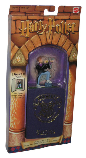 Harry Potter Volume IV Ron Weasley & Scabbers Figure w/ Storage Book