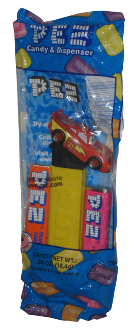 Disney Cars PEZ Candy Dispener Magnetic Pull & Go Toy w/ Lightning McQueen Car
