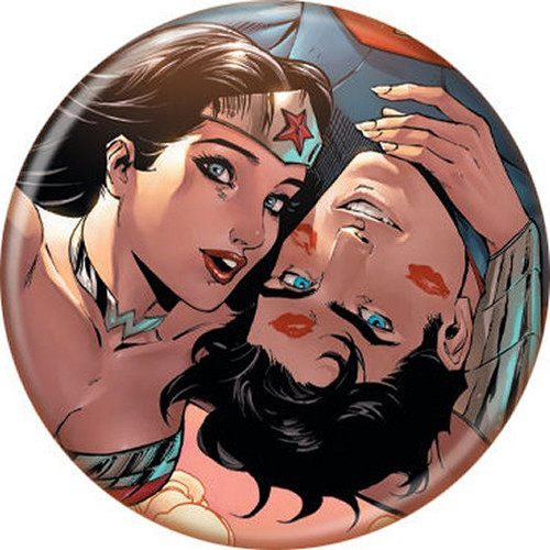 DC Comics Superman & Wonder Woman Kisses Licensed 1.25 Inch Button 85634