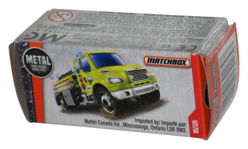 Matchbox Freightliner M2 106 Boxed (2016) Green Power Grabs Toy Vehicle 85/125