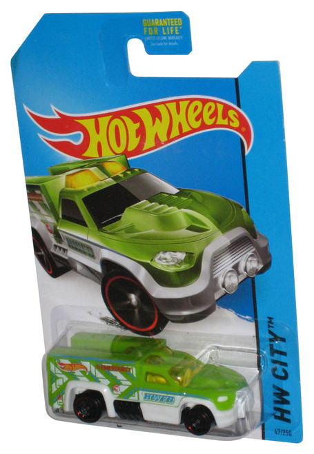 Hot Wheels HW City (2013) Green Rescue Duty Toy Truck 47/250