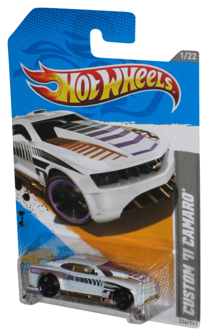 Hot Wheels HW Code Cars '12 1/22 White Custom '11 Camaro Toy Car 226/247