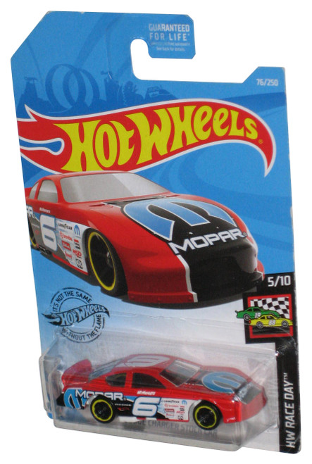 Hot Wheels HW Race Day 5/10 (2018) Red Dodge Charger Stock Car 76/250 - (Minor Corner Wear)