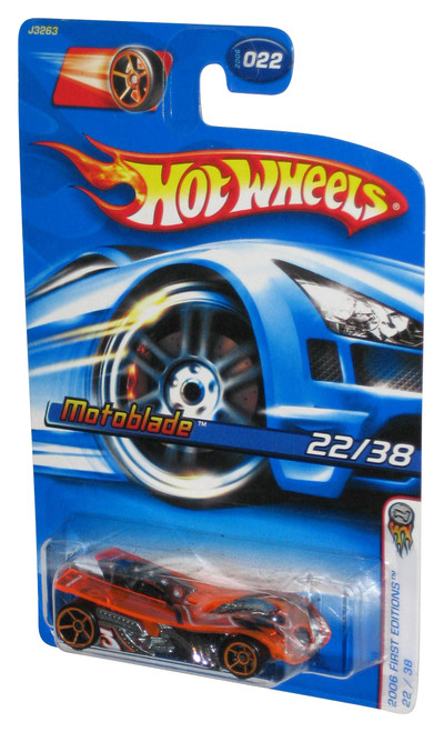 Hot Wheels 2006 First Editions 22/38 Orange Motoblade Toy Car #022