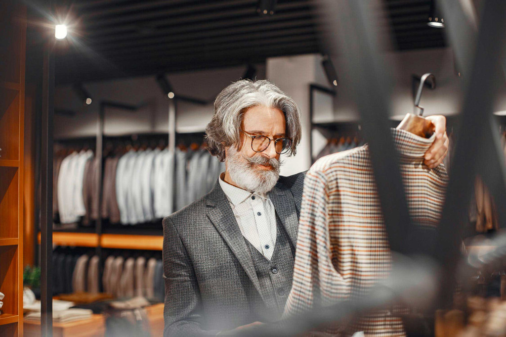 How to Accessorize for Men: The Ultimate Guide - Hansen's Clothing