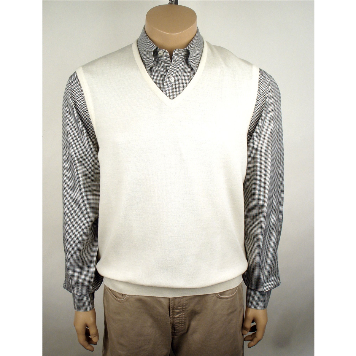 Classic Merino Wool Pullover Vest in White by St. Croix - Hansen's Clothing