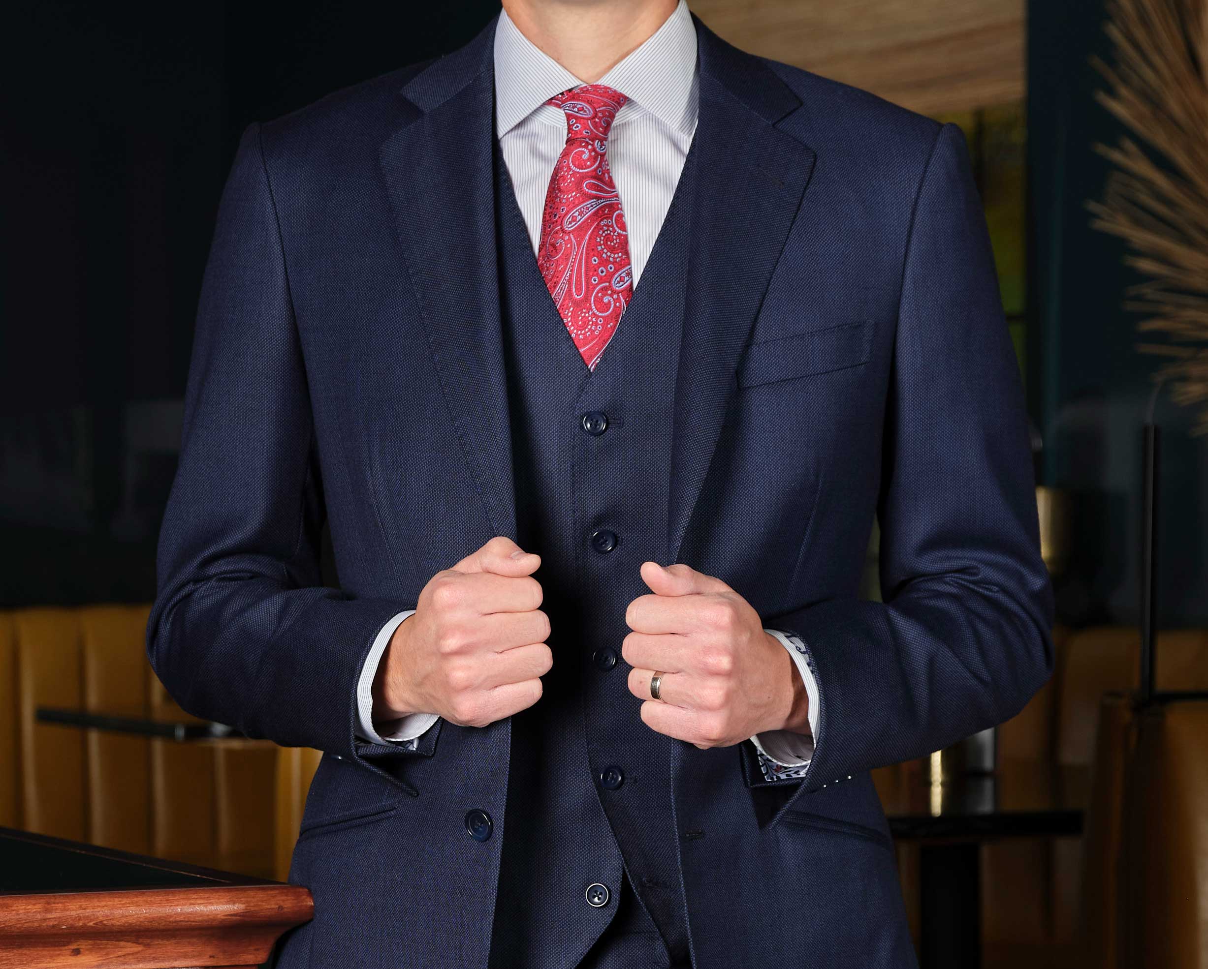 Navy Suit Color Combinations with Shirt and Tie: A Guide to Sharp