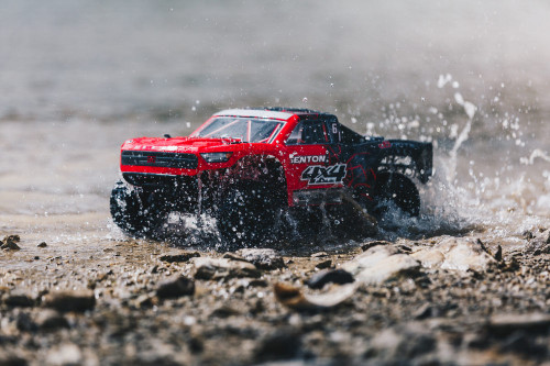 ARRMA SENTON 4X4 MEGA SHORT COURSE TRUCK - RED/BLACK WITH BATTERY & CHARGER