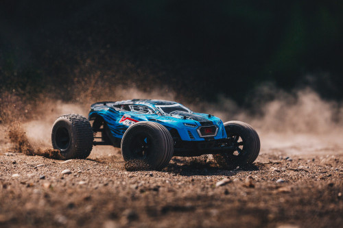 ARRMA FAZON VOLTAGE 2WD SPEED TRUCK, BLUE/BLACK WITH BATTERY & CHARGER 