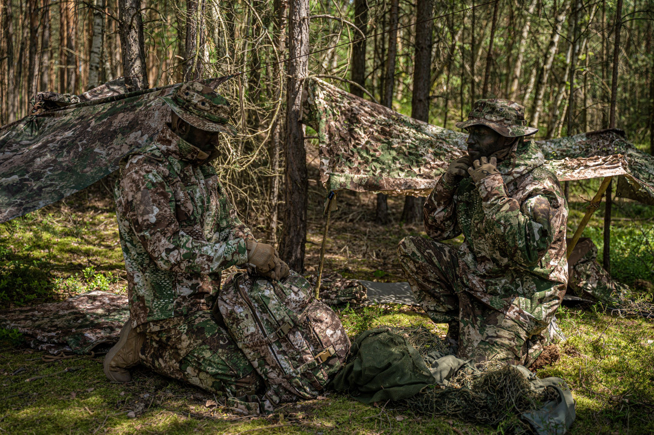 MIL-TEC® PHANTOMLEAF® WASP I Z2 RIPSTOP WET WEATHER PONCHO - STURM