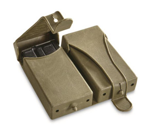 GERMAN G3 OD NEW STYLE PLASTIC MAGAZINE POUCH USED GERMAN G3 OD NEW STYLE PLASTIC MAGAZINE POUCH USED