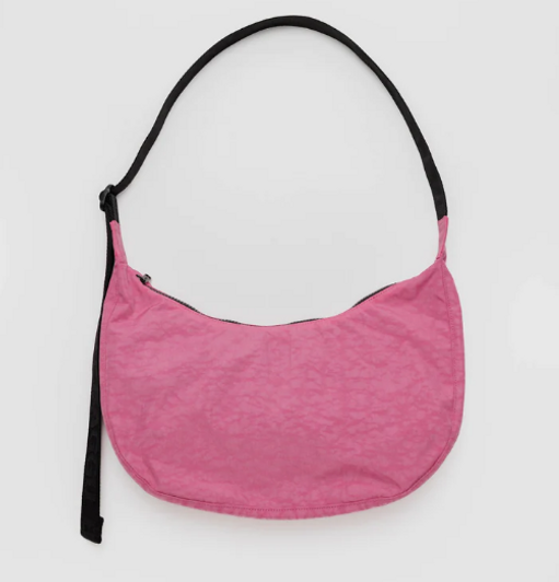 Baggu Medium Nylon Crescent Bag - Azalea Pink