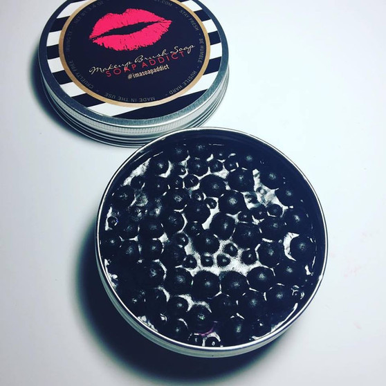  BLACK CAVIAR Makeup Brush Soap