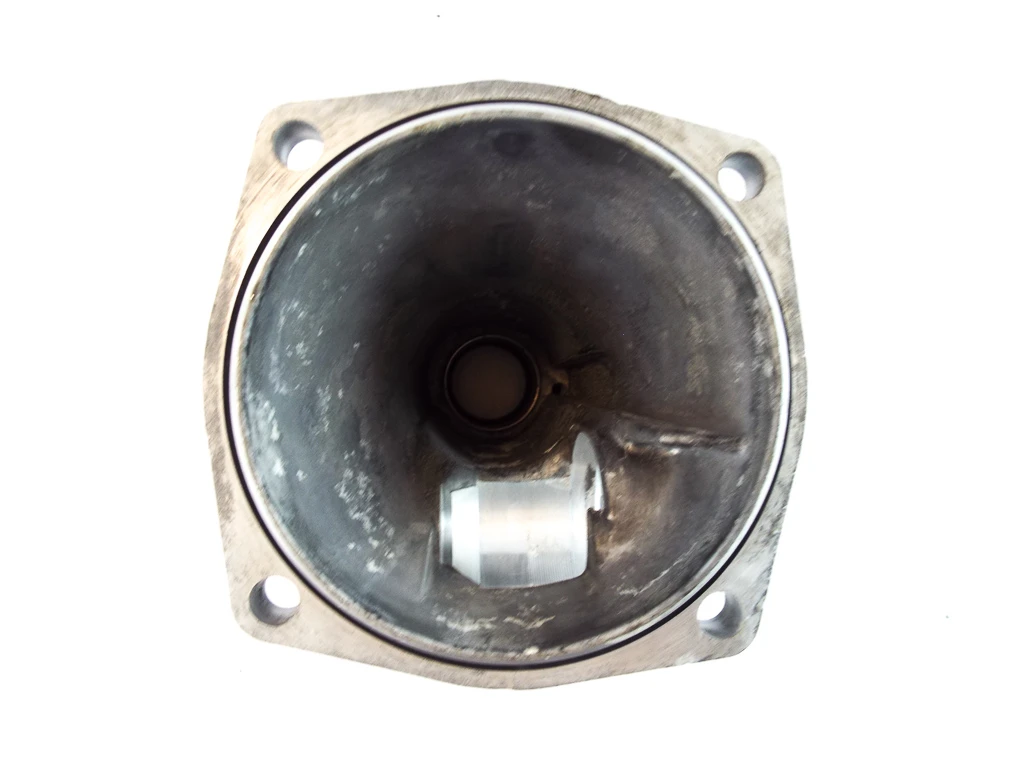 8642717R 700R4 Extension Housing - 2WD 8642717 Ready-to-Install - view 4