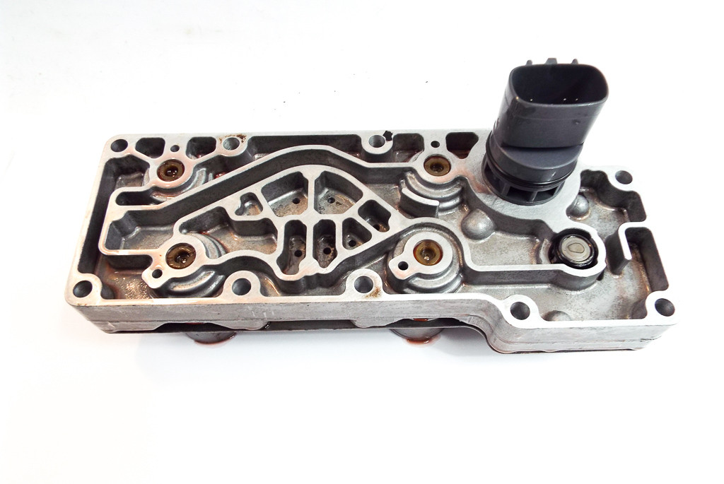 A36420D 4R100 NEW Solenoid Block Assembly w/ PWM (1998-05) - view 4