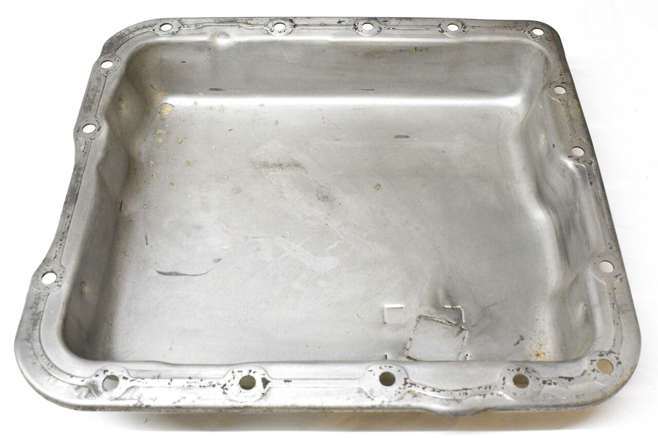 D74765U 700R4 4L60E Transmission Oil Pan - Shallow Style (1982-1996) Used - view 3