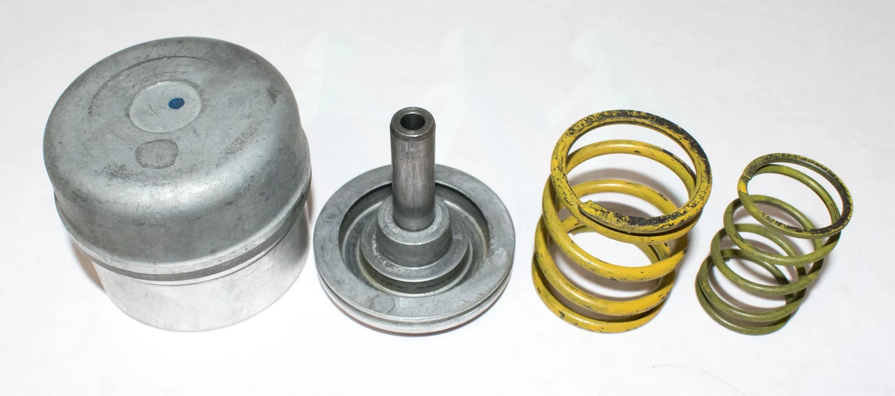 1376A 4T65E 3/4 Accumulator Assembly - view 3
