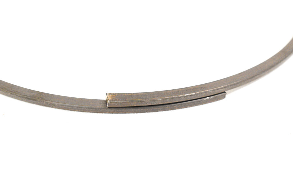 Motorcraft D105879AF 10R80 'F' High Clutch Snap Ring - view 3
