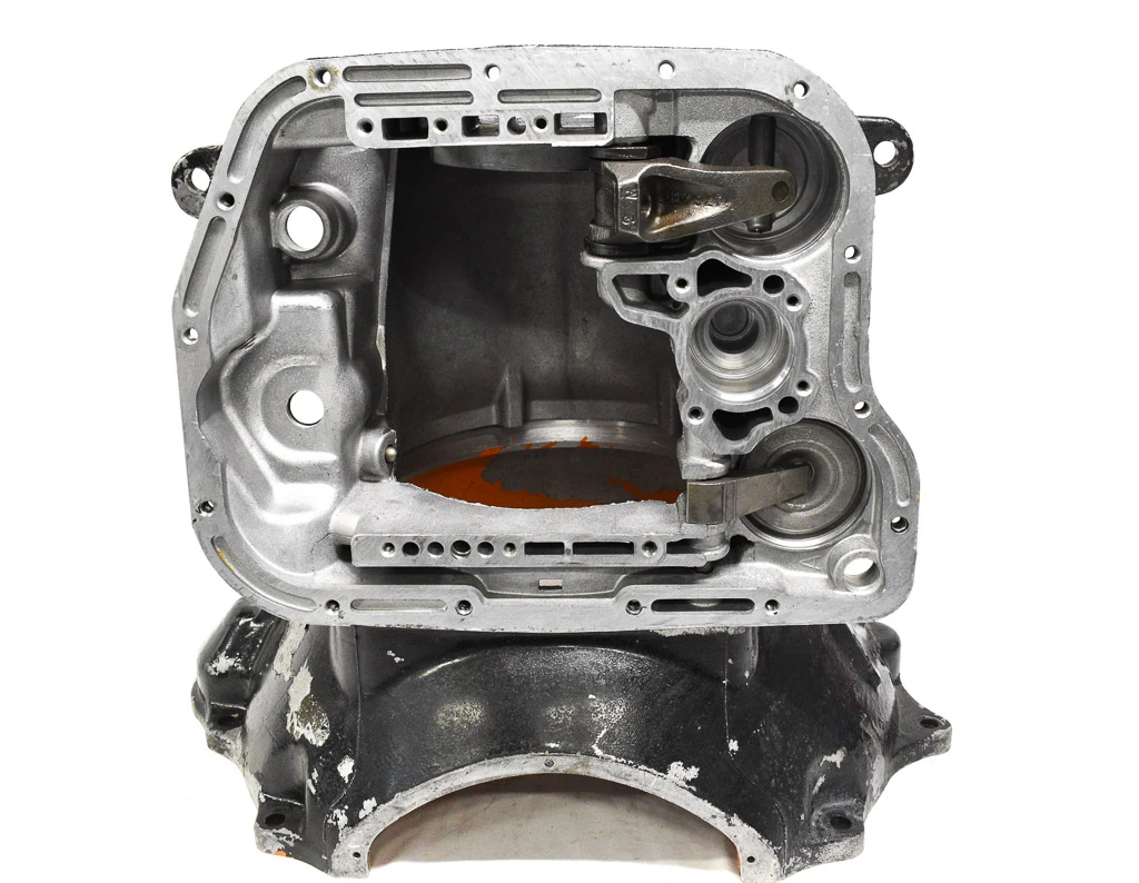 U092 47RH Transmission Case (1992) Cast # 092 - view 2