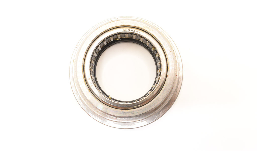 Fitzall 64125RB 4T60E 4T65E Axle Stabilizer Bearing and Seal (Passenger Side Only) (Adds Extra Support to Eliminate Seal Wear that Causes Leaks)