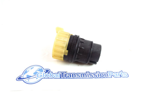 D78444C 722.6 Case Connetor to Plate 13-Pin (1996-UP)
