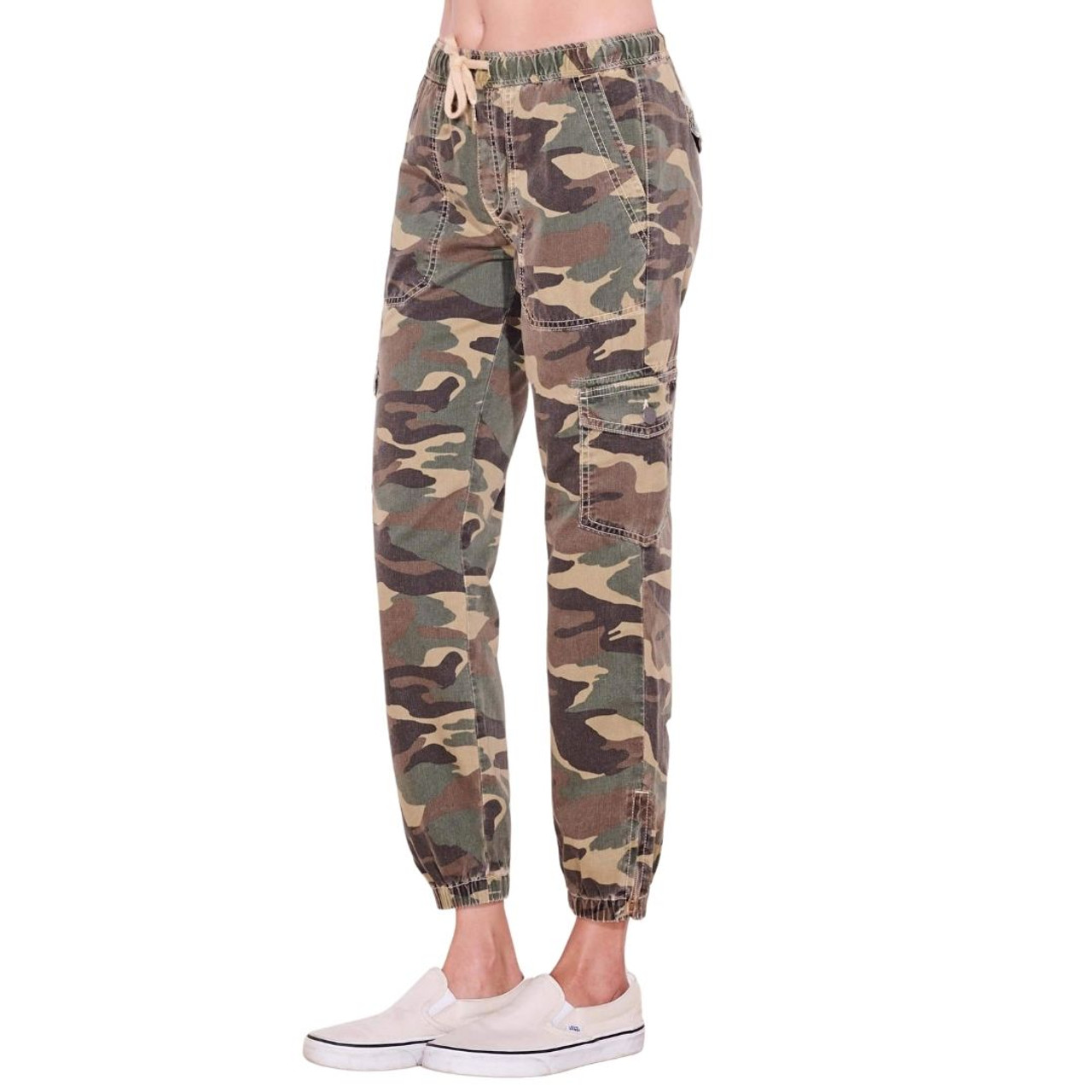 womens levi camo pants