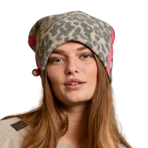 Double Folded Hat in in Leopard Pink 