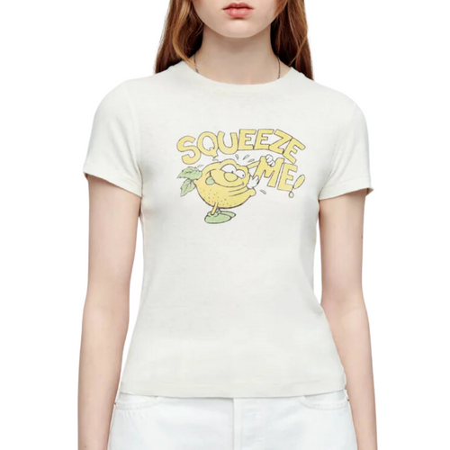 90s Baby Tee "Squeeze Me" in Vintage White 