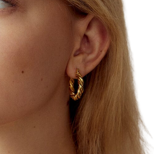 Jessie Hoop Earrings in Gold