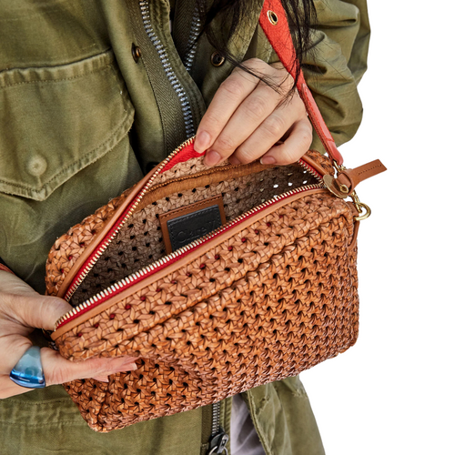 Midi Sac in Tan Rattan 