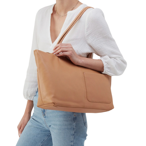 Tripp East-West Tote in Sandstorm