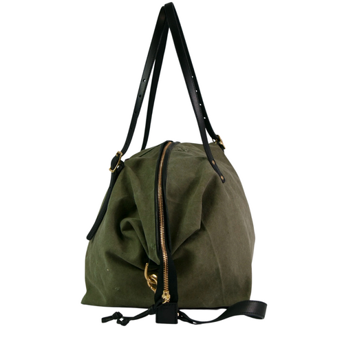 Small Star Crossbody in Army