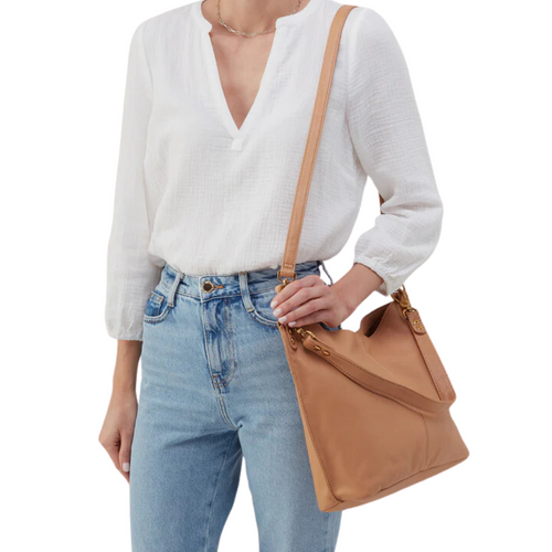 Pier Shoulder Bag in Sandstorm