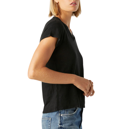 Sweetness V-Neck in Black