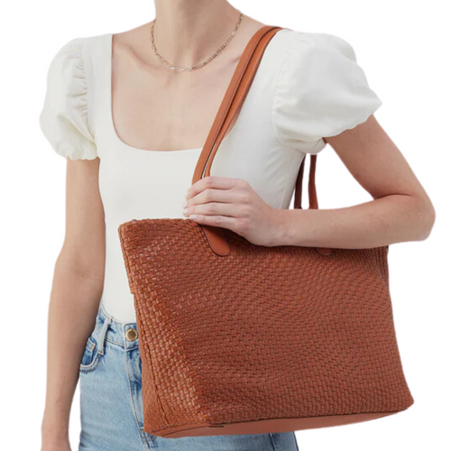 Bolder Tote in Wheat