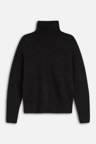 Royal Alpaca Turtleneck Sweater in Black