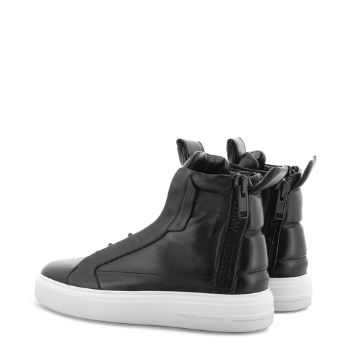 PRO 17500 Leather Sneaker in Black